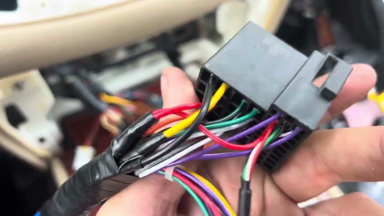 2012 Hyundai genesis aftermarket screen replacement no sound.