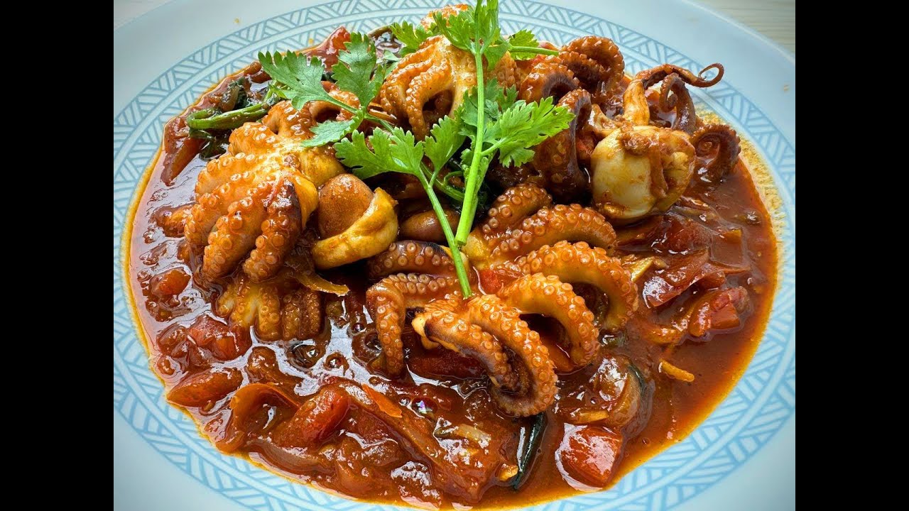 Spicy Octopus Curry (‌ရေဘဝဲ ချဉ်စပ်ဟင်း)
