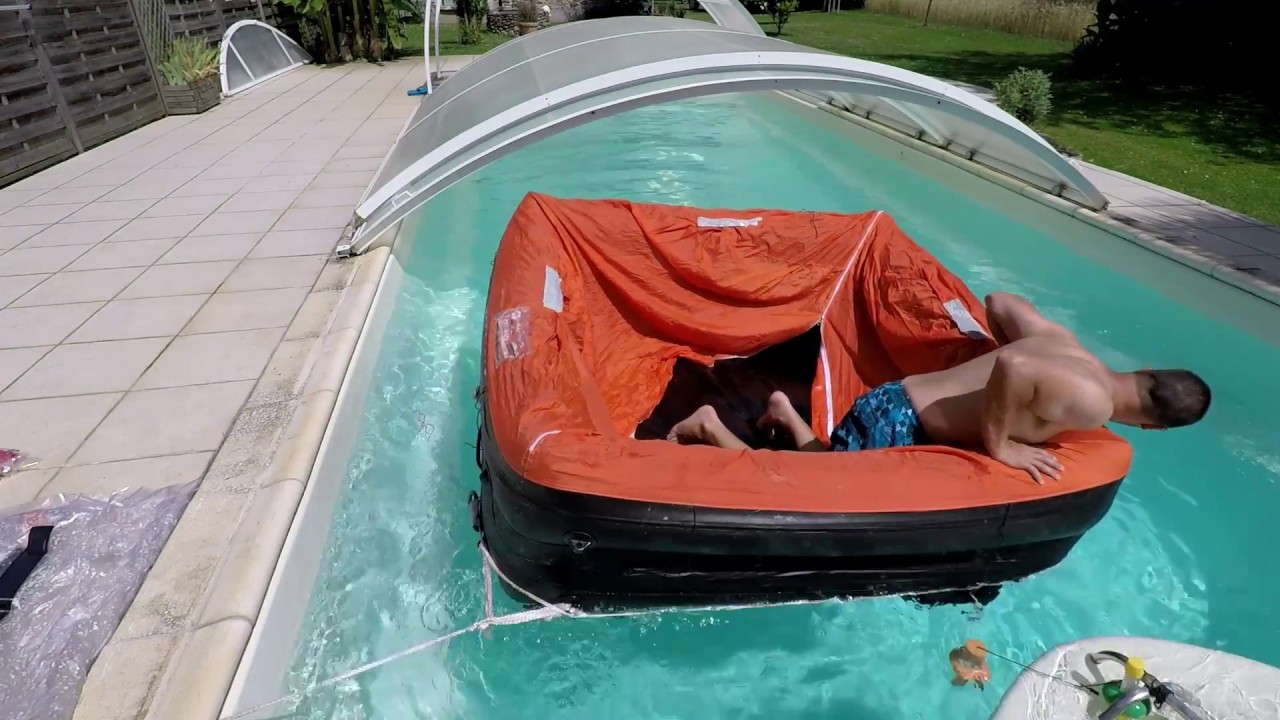 Test d'un radeau de survie