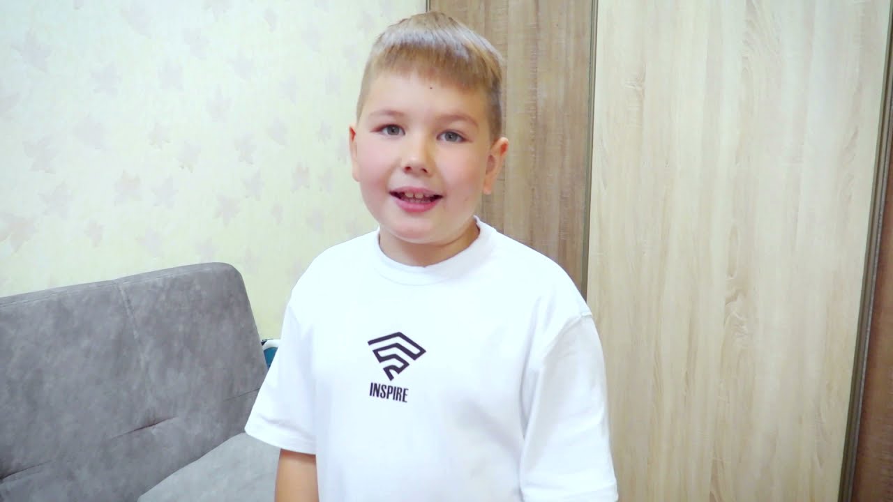 Клоун Устроил КВЕСТ и Забрал Всех Скрепышей! Рома и Папа нашли Хелпика?