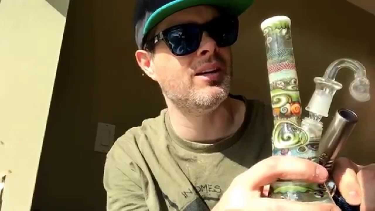 Over at High Integrity Glass Art hitting the ak tube 2013 avocado green