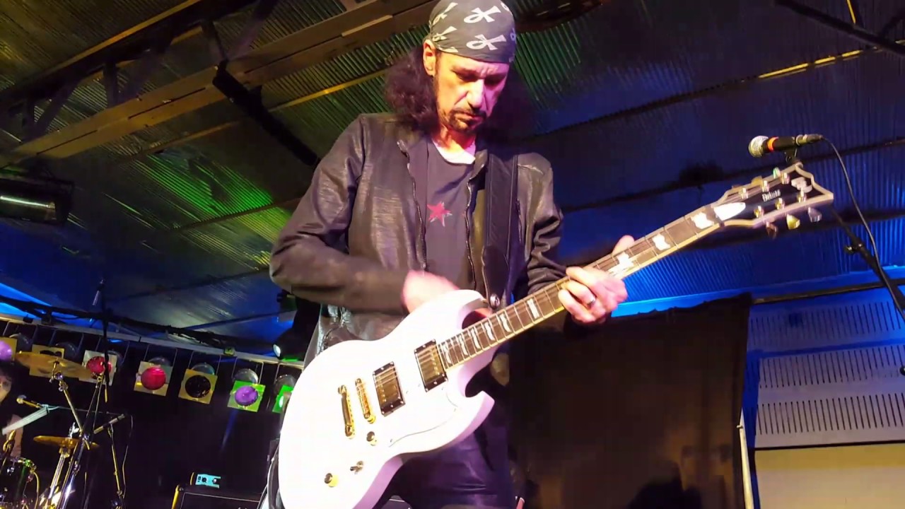 Bruce Kulick with Sisters Doll - Tears are falling