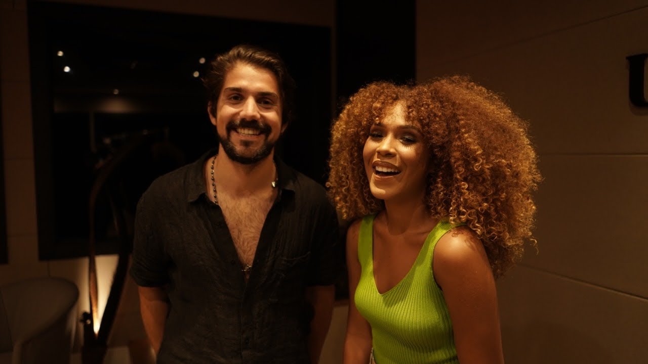 Becca Perret, Gabriel Gonti - Contigo