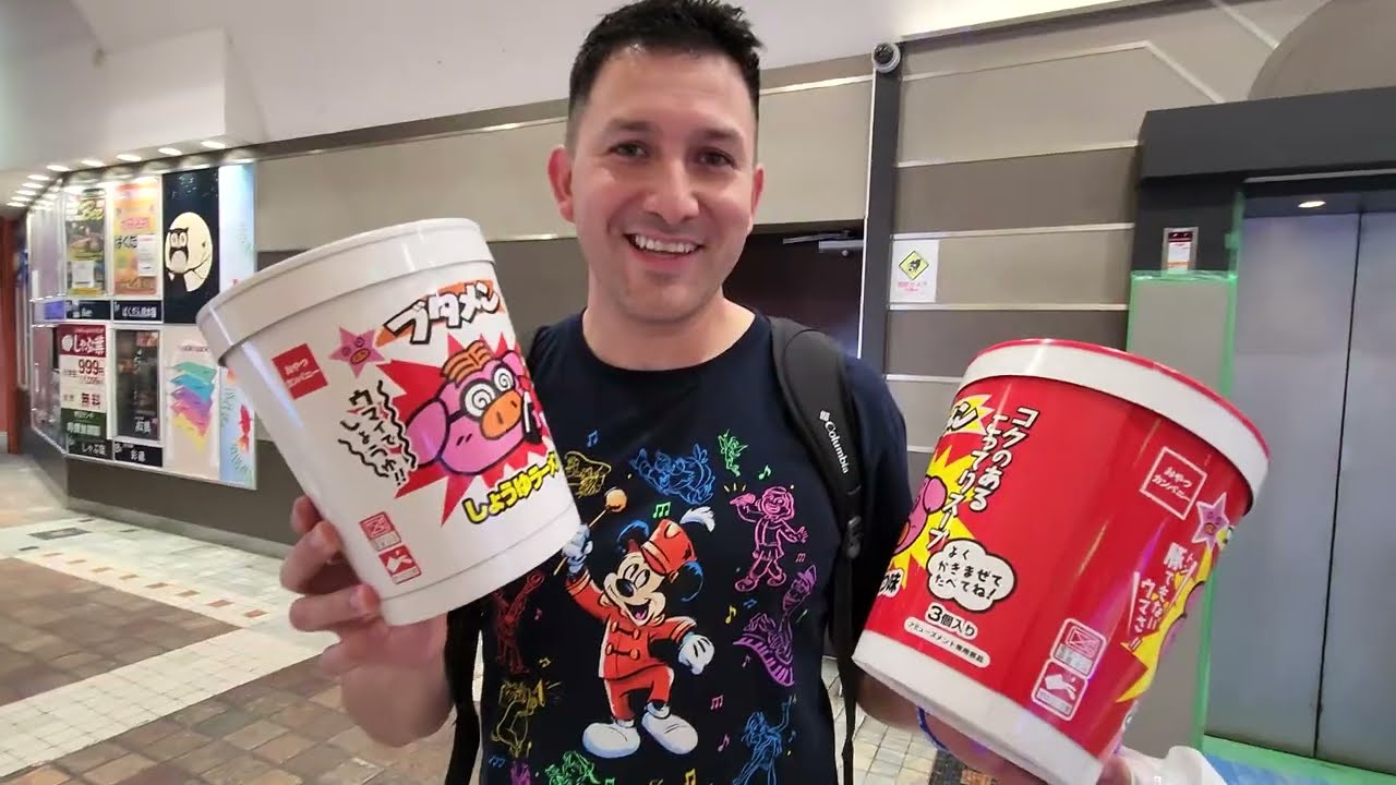 We had a BLAST Winning from these FOOD and prize Claw Machines in Japan!