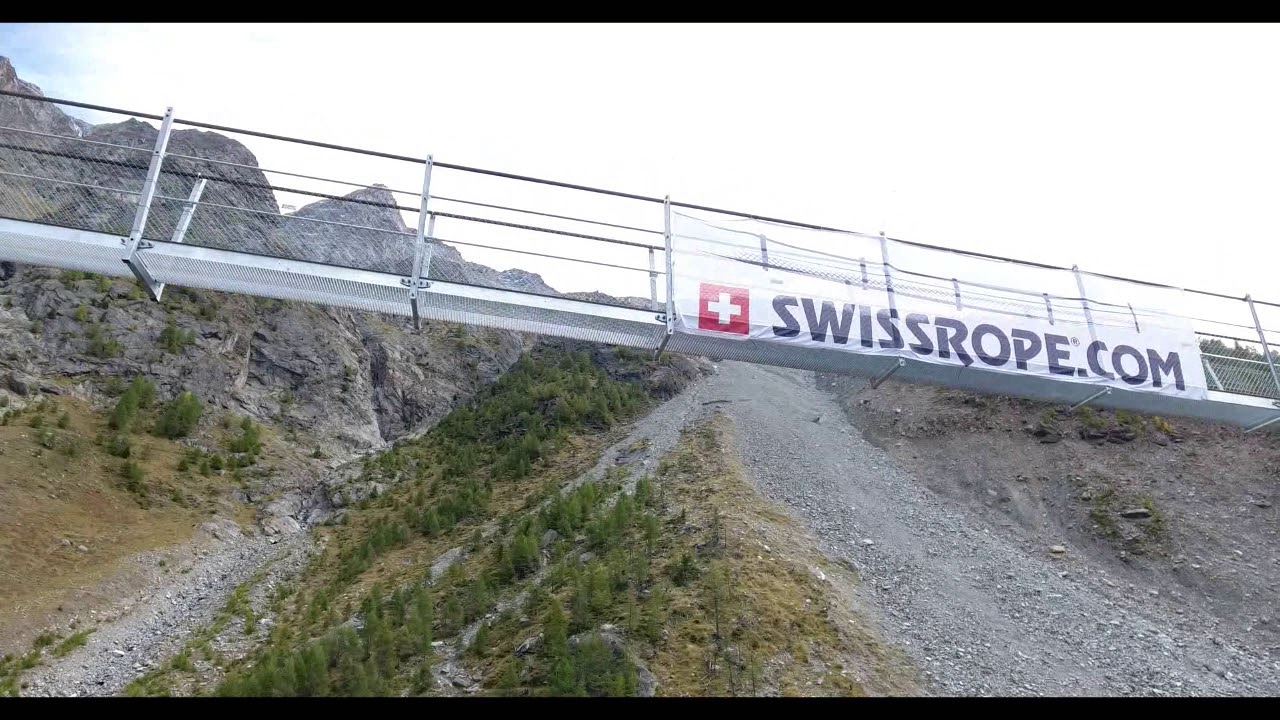 Die längste Hängebrücke (494m) der Welt. Randa Europaweg.