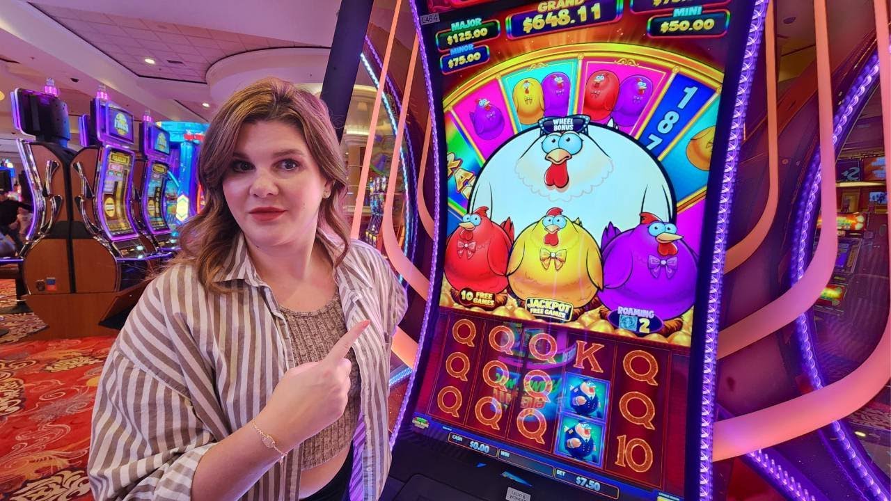 These Fat Chickens Were Ready to Pop! (NEW Rich Little Hens World Class Slot)