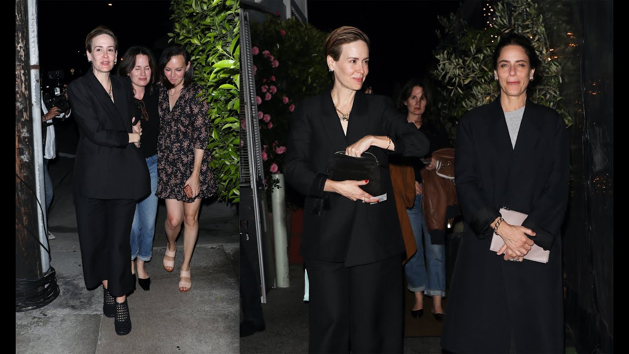 Sarah Paulson, Amanda Peet, Carla Gallo and Elizabeth Reaser have a girls night out!