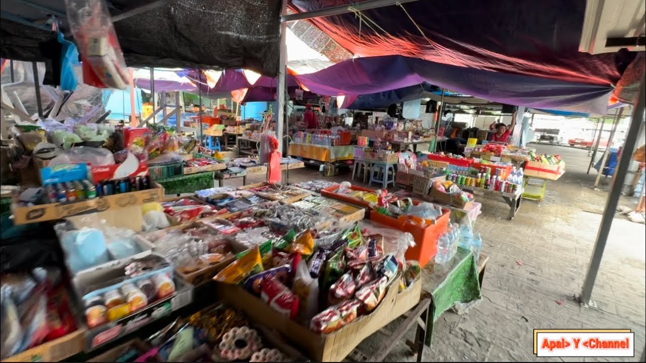 Market Bulat Dan Tamu Lari di Terminal Bas Lama STC Sri Aman.