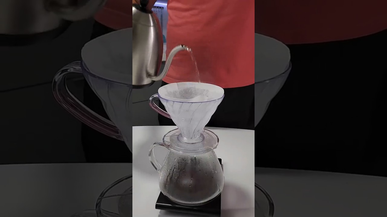 Molhar o filtro de papel deixa o caf&eacute; melhor?