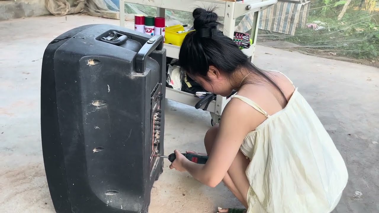 How to Restore a Broken USB Bluetooth Speaker That Won’t Play Music  #Bushcraft  #Camping  #Lily