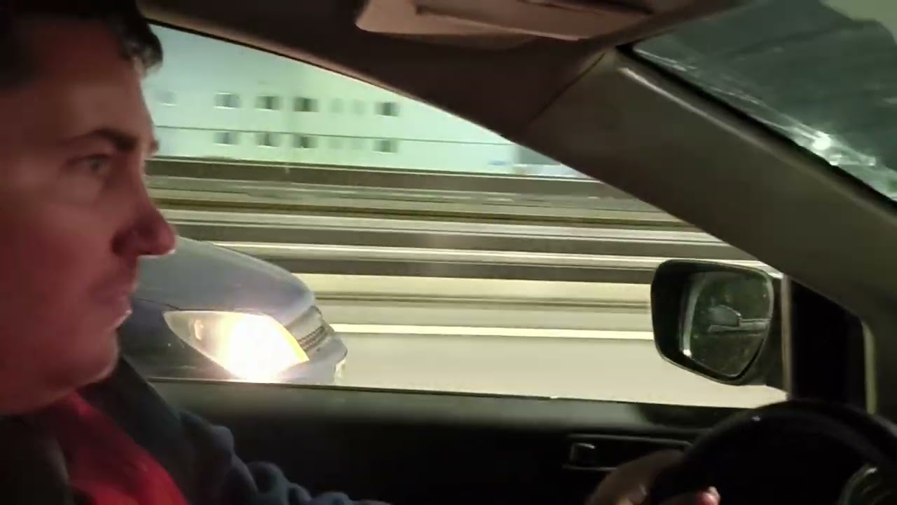 Mazda Cx-7 ~350 hp  vs  Opel Astra H  ~290 hp