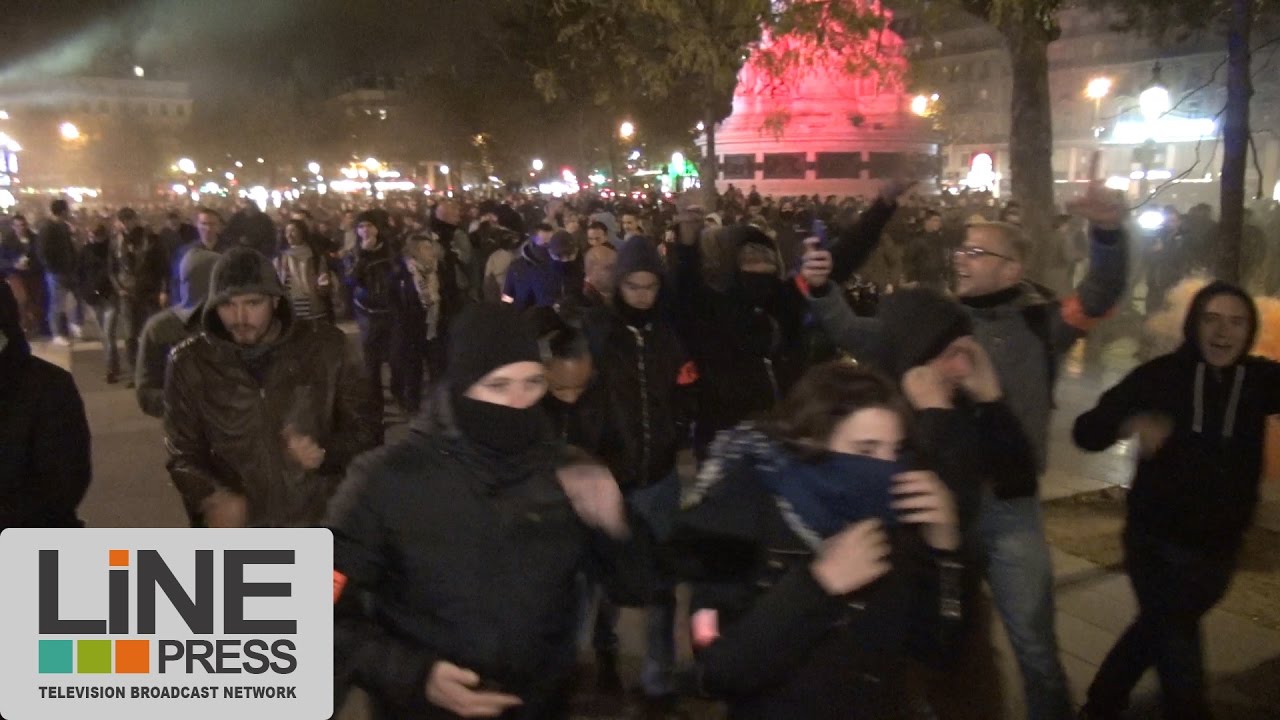 Les policiers en colère marchent sur l'Elysée / Paris - France 19 octobre 2016