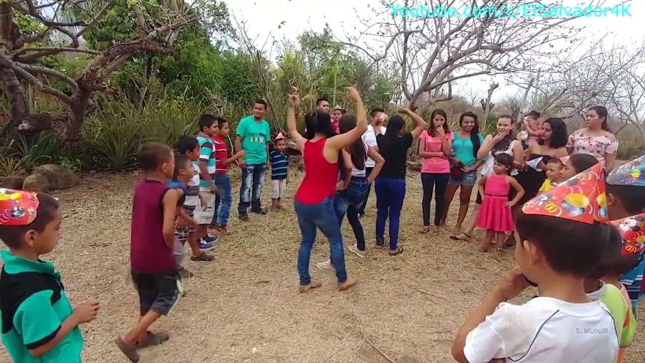 El concurso de baile de niños | Como se mata el gusano |. Cumpleaños de Kukita. Parte 8
