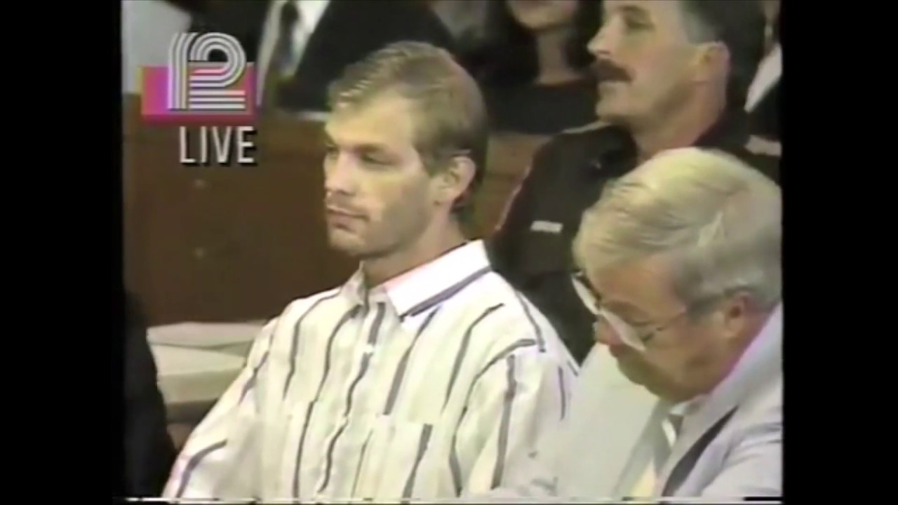 Full Jeffrey Dahmer&rsquo;s first court appearance/Первое судебное слушание Джеффри Дамера.