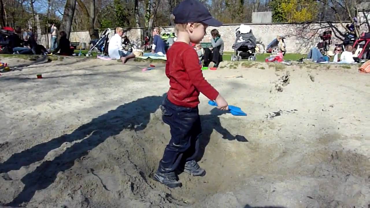Sand schippen