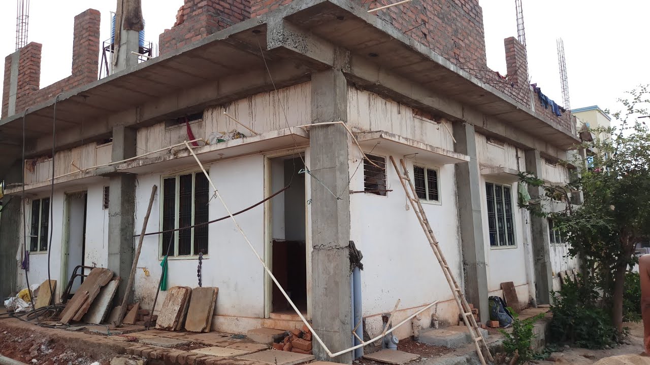 Outside column beam support for first floor 30 × 40 house