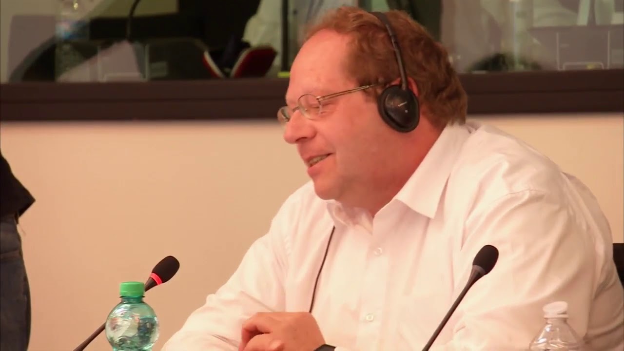 Ehemaliger Mitarbeiter des Jugendamt Packt aus im Europäischen  Parlament