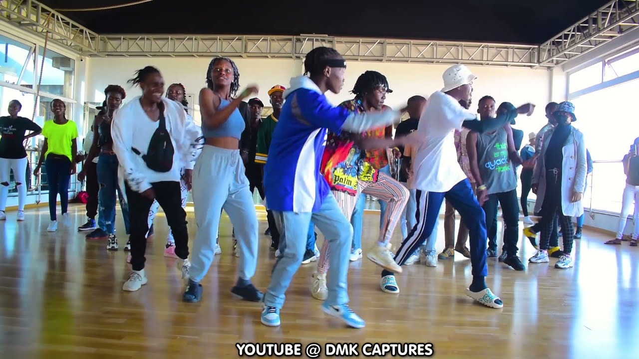 Moji Shortbabaa - Kameshika (ft. Timeless Noel [Official Dance Video])