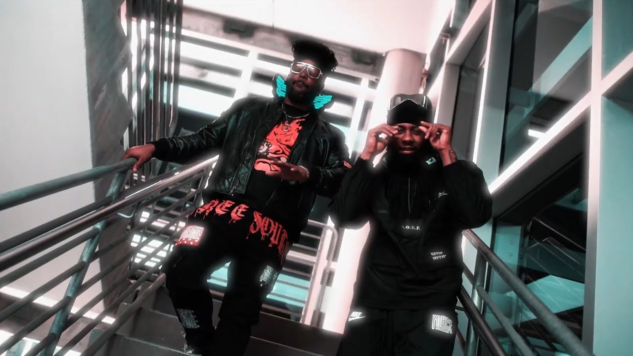 Noveliss - Steel Packed Tight in Microchip (Prod. by Hir-O)