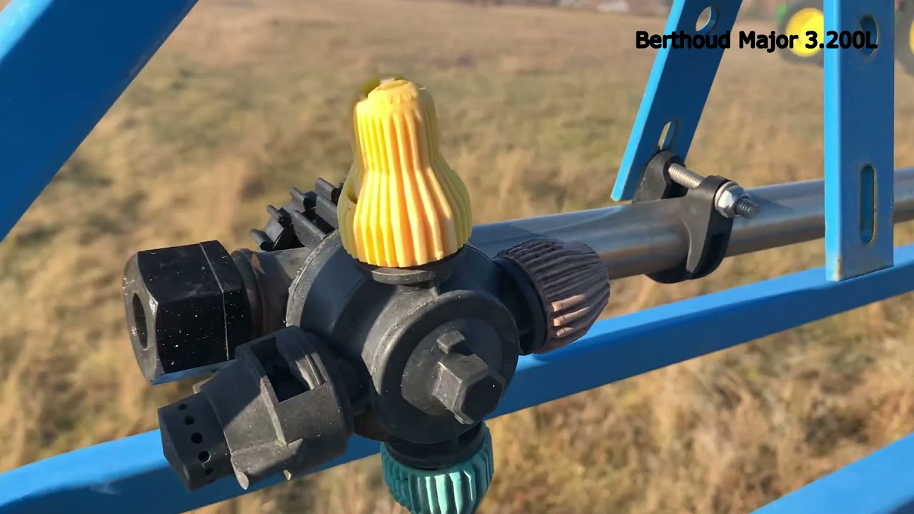 Опрыскиватель прицепной Berthoud Major 3200л - Франция к John Deere/Case/МТЗ/Волиньтехпостач/
