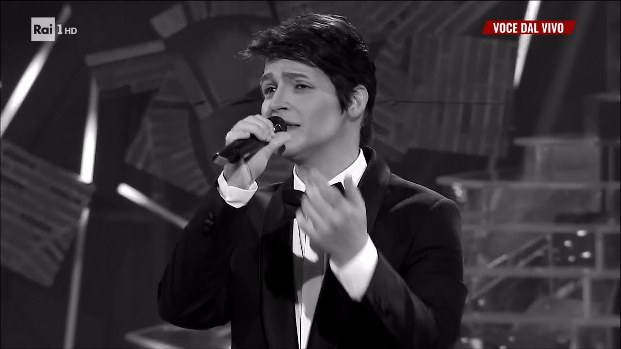 Valerio Scanu - Tony Renis canta 