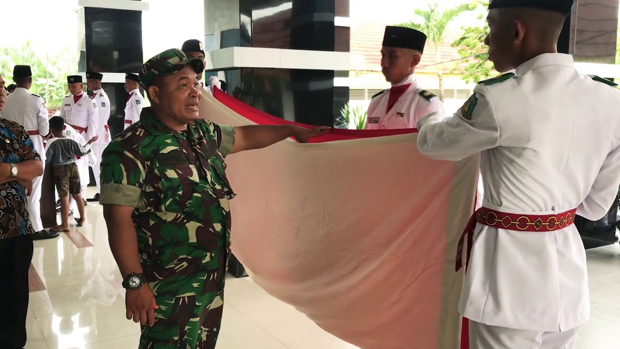 Cara melipat Bendera Merah Putih (Paskibraka Persiapan hari H)