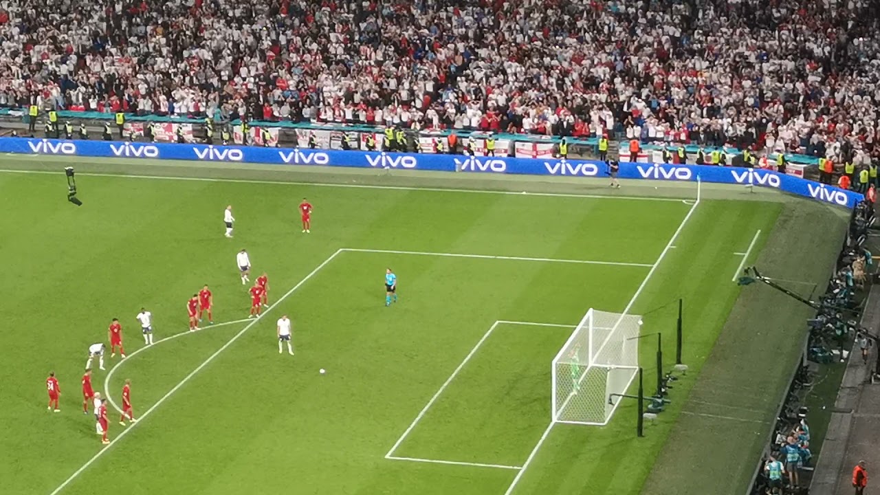 Kane sets off delirious scenes at Wembley with extra-time goal in Euro 2020 semi-final!