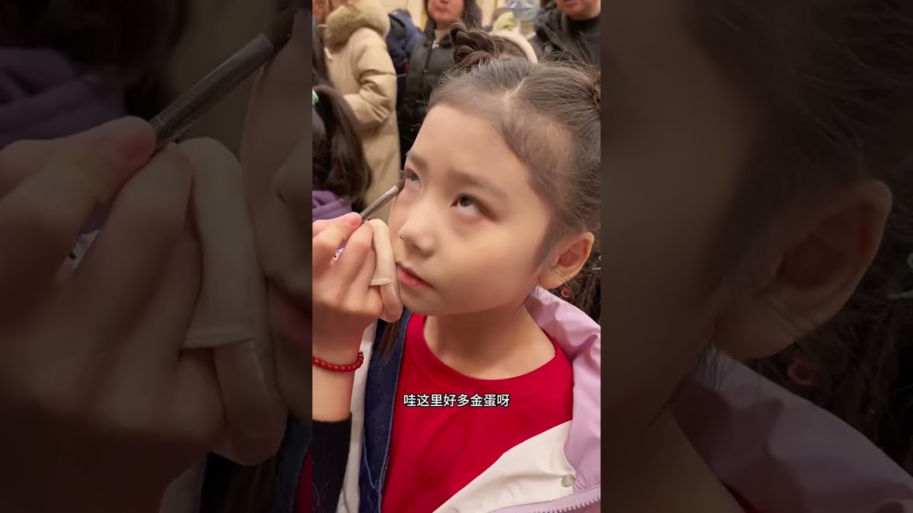 周末还要起这么早，原来是二宝要去街舞表演啊 ~~ #孩子的快乐很简单 #人类幼崽有多可爱 #家庭