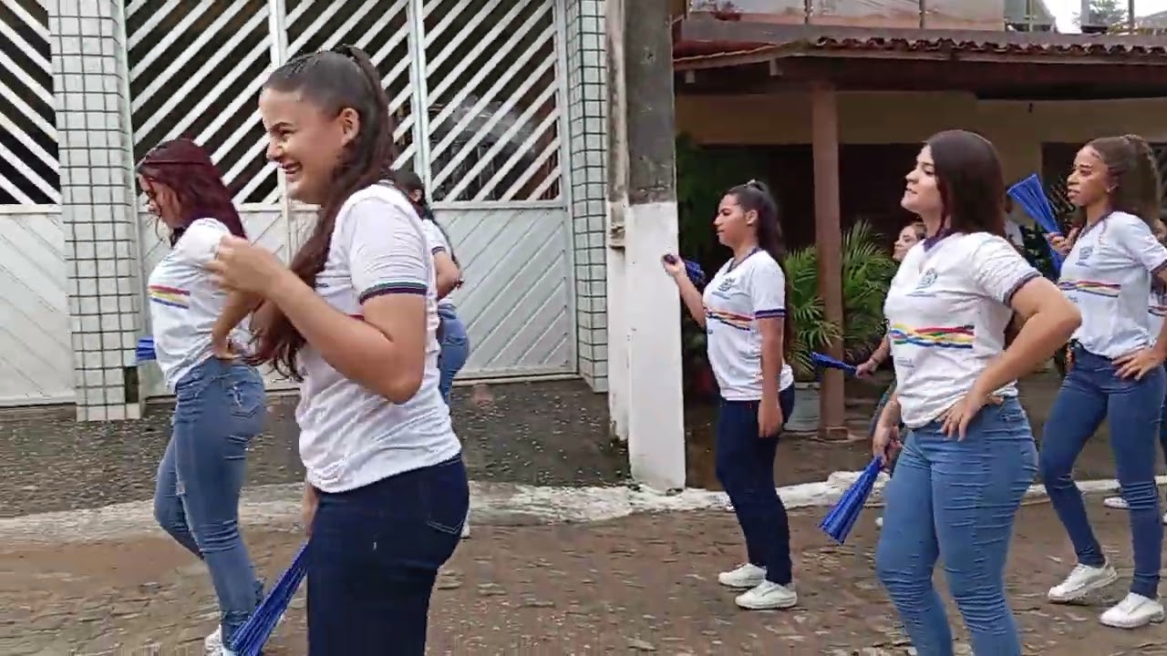 DESFILE CÍVICO NA VILA MENDES LIMOEIRO-PE 05 DE SETEMBRO 2025 PARTE 2