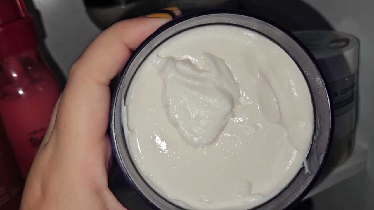 MINHA COLECAO DE HIDRATANTES CREME ACETINADO E MANTEIGA CORPORAL