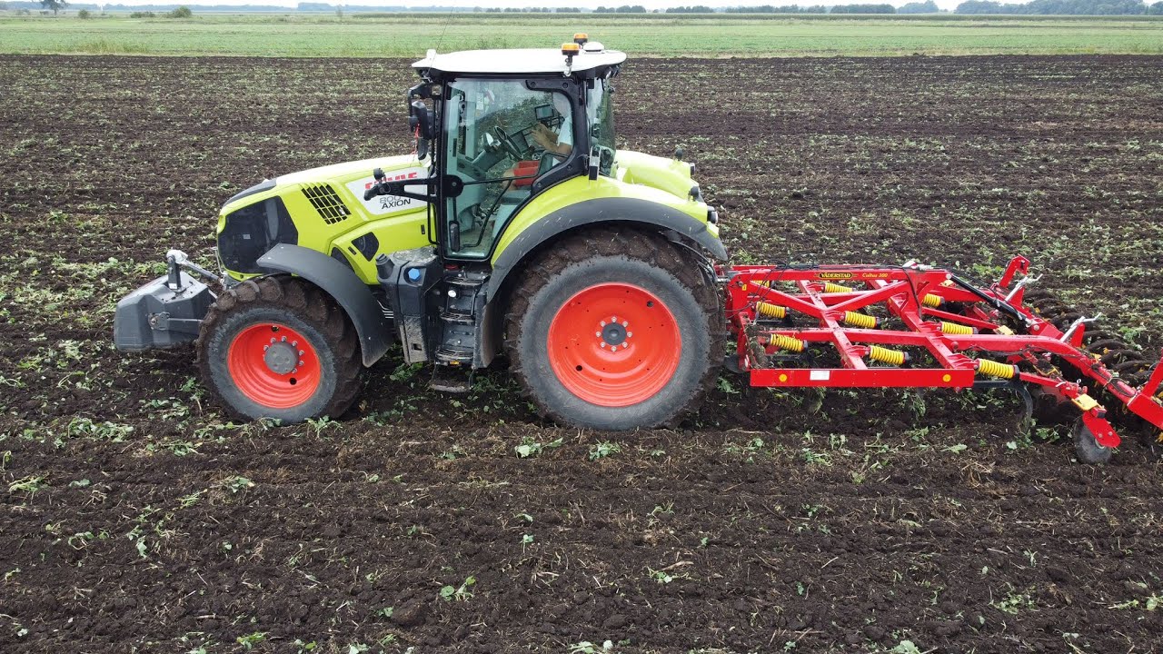 Uprawa bezorkowa pod pszenice 💪Claas Axion 800 vs Vaderstad Cultus 300