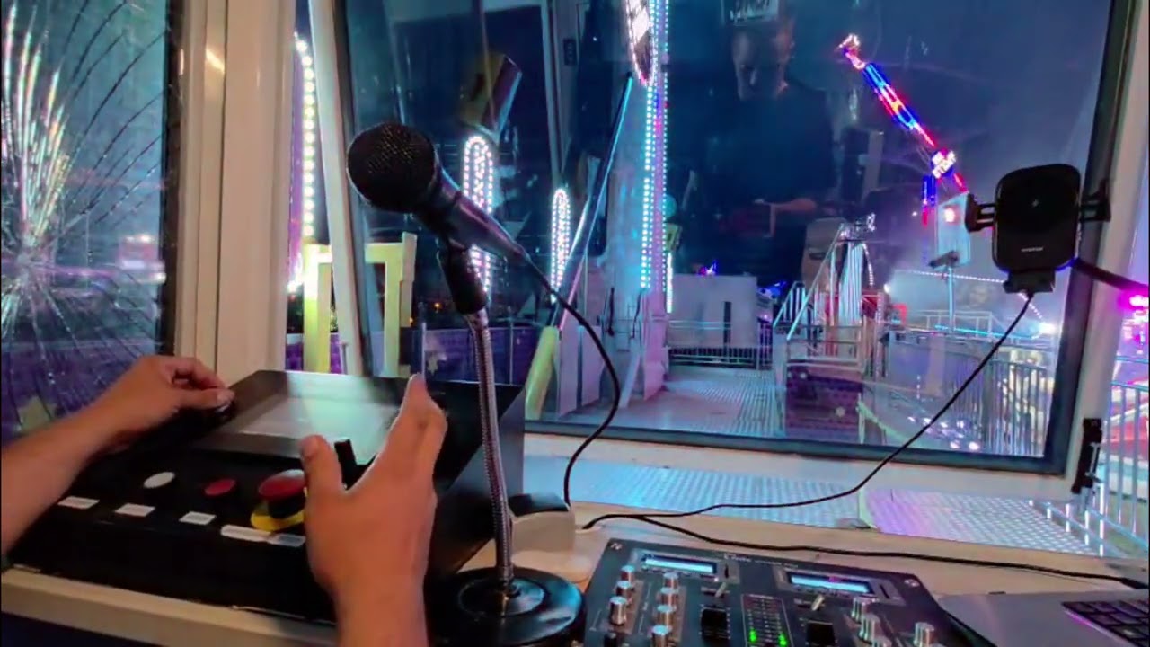 LABEFEST 2025 - ATRAKCE HAMMER OPERATOR/PAYBOX/ATTRACTION HAMMER  OPERATOR/PAYBOX/COCKPITO FF-RIDE