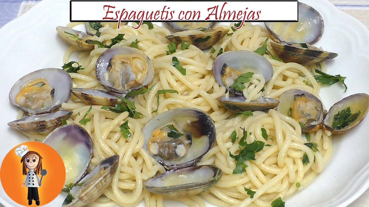 Espaguetis con Almejas | Receta de Cocina en Familia