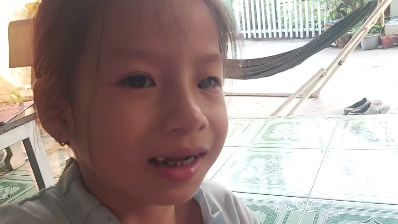 Cô chú có ai giống Shi không ăn mà cũng khác người ta luôn cô chú ạk!