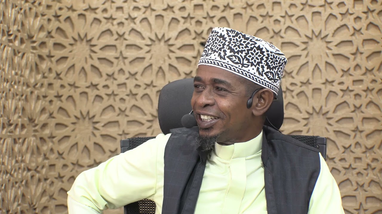 MKE ANA MUME WAWILI