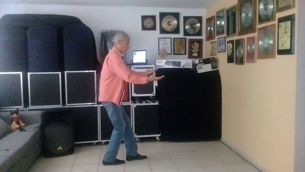 MAS QUE TU AMIGO/MARCO A SOLIS/BAILANDO CON MARCELO ROSAS