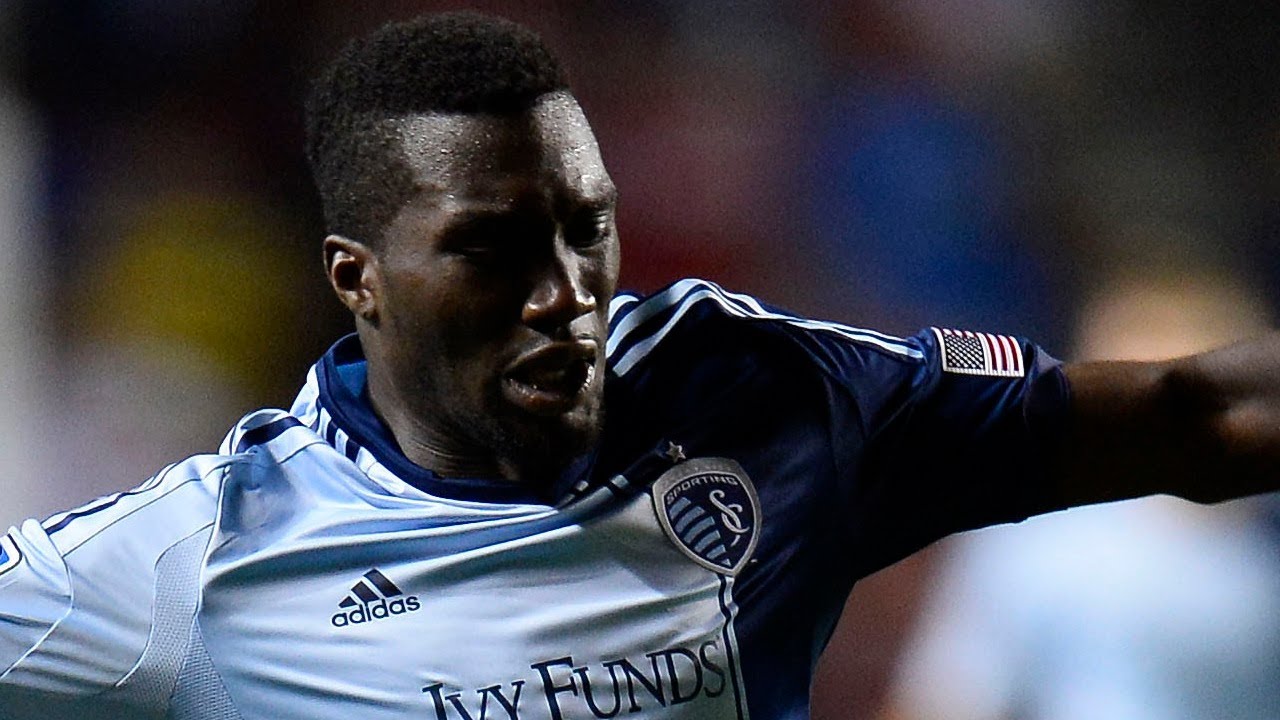 GOAL: CJ Sapong with a spectacular diving header | Toronto FC vs. Sporting Kansas City
