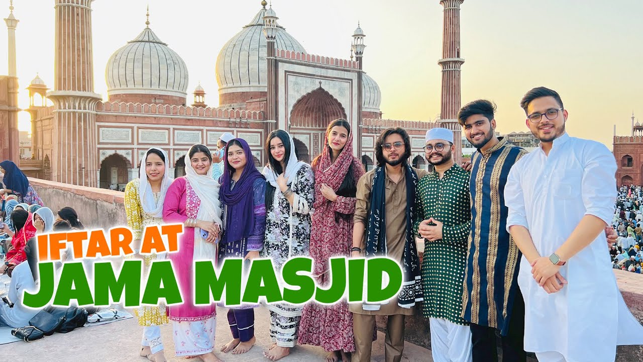 Iftar At Jama Masjid Delhi | Iftar Party in Delhi #jamamasjid #iftarparty #ramadanvlog