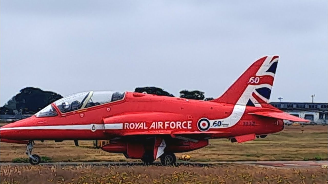 Epic red arrows take off at Bournemouth Airport!!!