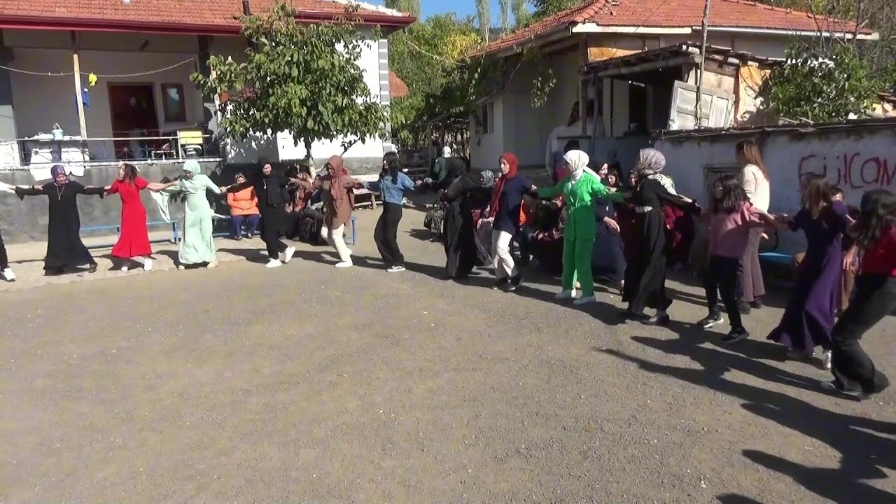 BİRCAN İLE HARUN UN DÜĞÜN MERASİMİ PART- 2 YÖRÜKLÜ KÖYÜ
