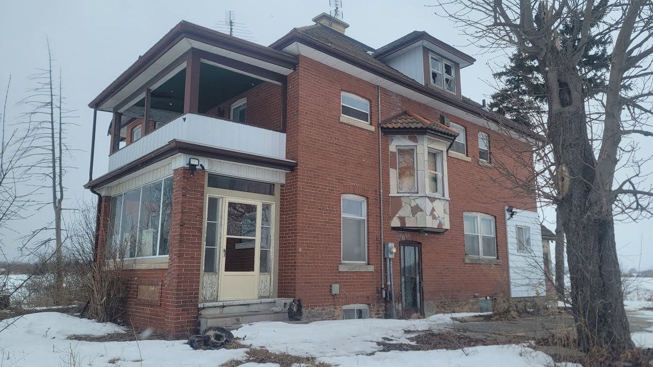 Abandoned Early 1900s Farmhouse Exploration!