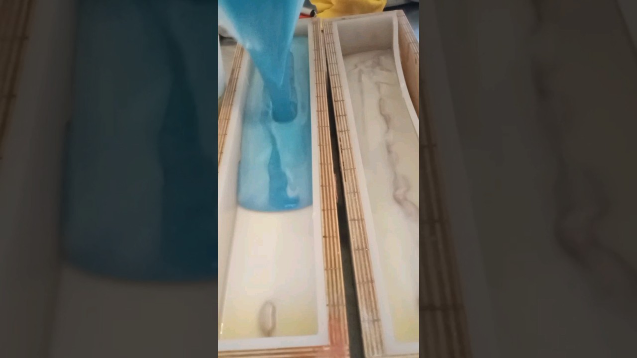 Pouring Soap that looks like the ocean beach