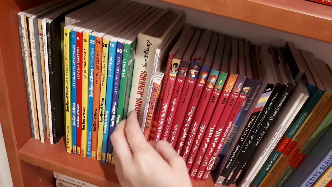 [ASMR] Fast Tapping on Bookshelves (DVD, Manga, Books)