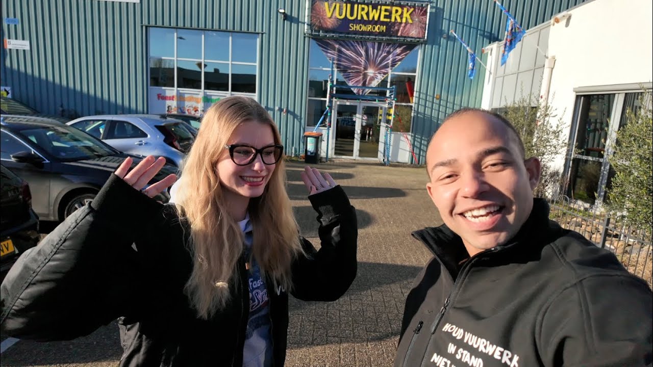 VUURWERKVERKOOP WEER VAN START 🎆 | Bizarre sfeer 
