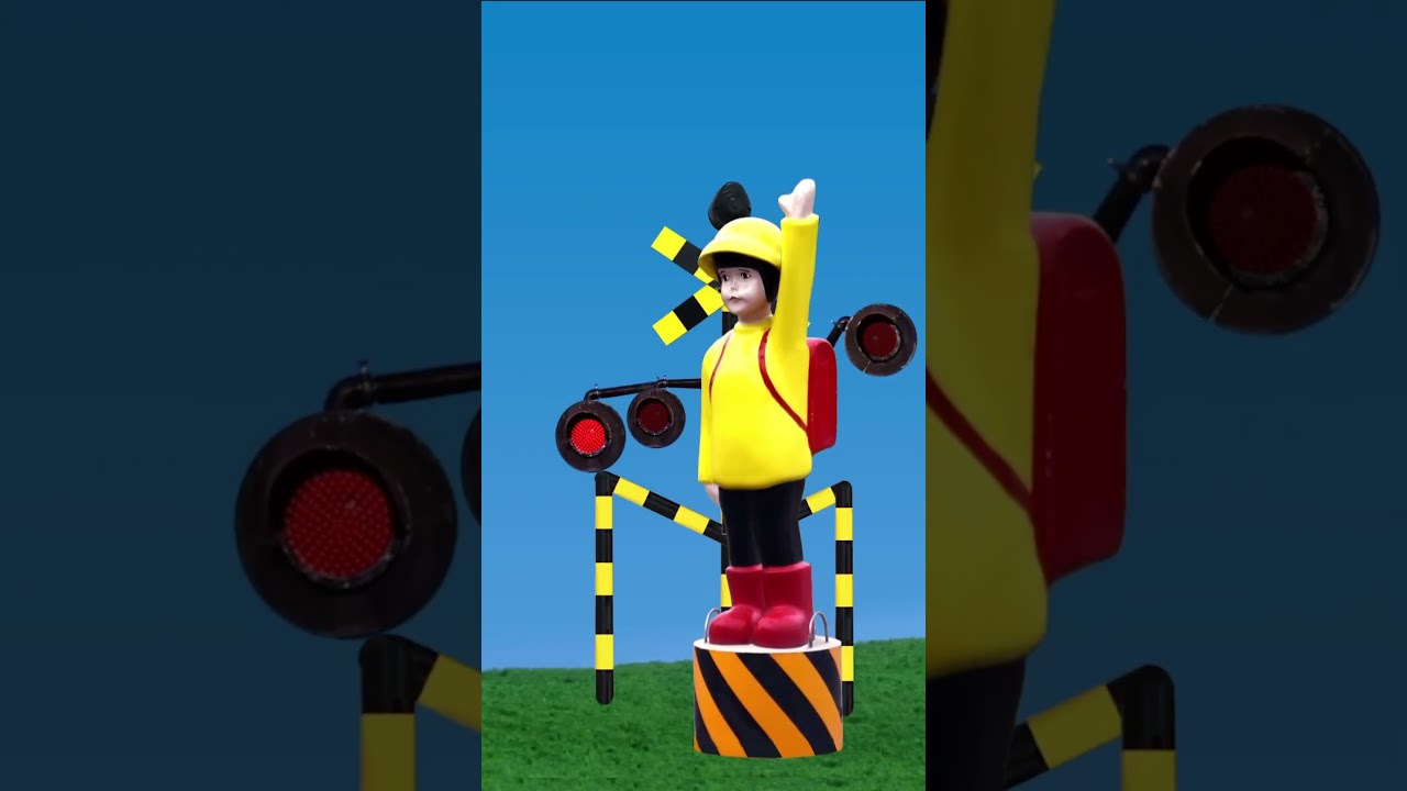 Crossing Doll Causes Traffic Chaos! 😂 #shorts #funny #roblox