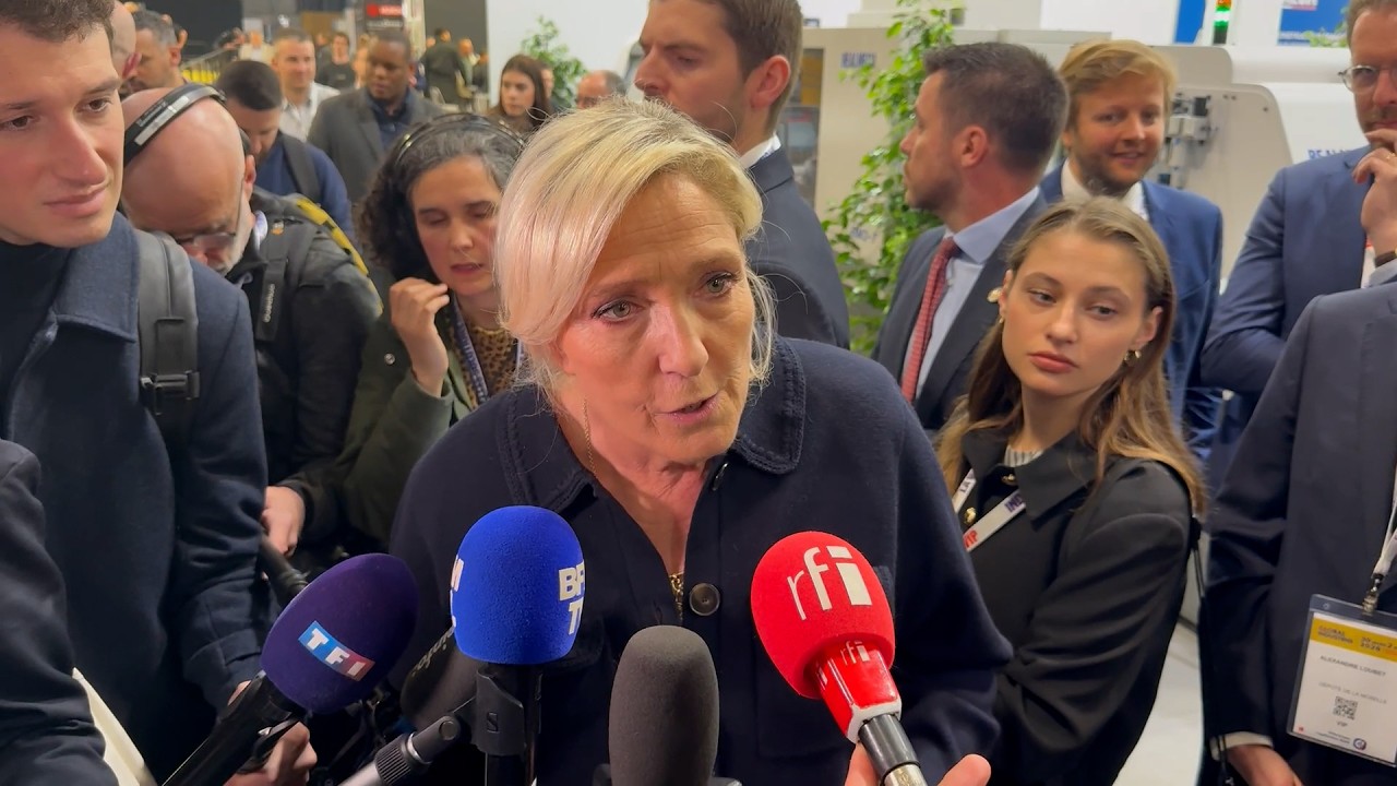 Marine Le Pen : Il faut que le gouvernement arr&ecirc;te de mentir et baisse les taxes sur le carburant !