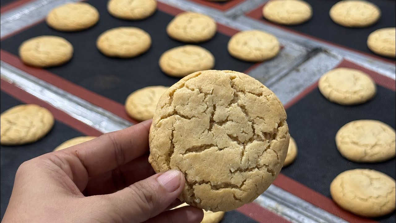 CRUNCHY OUTSIDE BUT SOFT AND CHEWY INSIDE PEANUT BUTTER COOKIE RECIPE