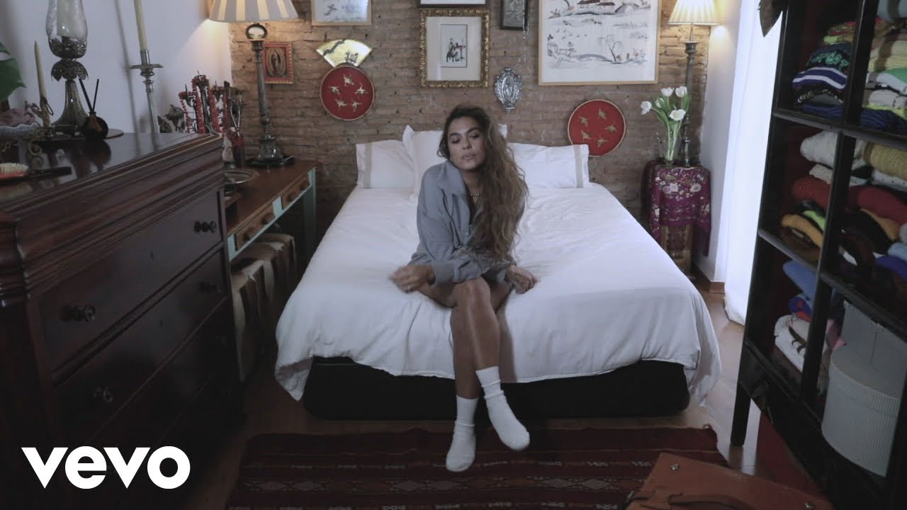 Alba Molina - Tú (Official Music Video)