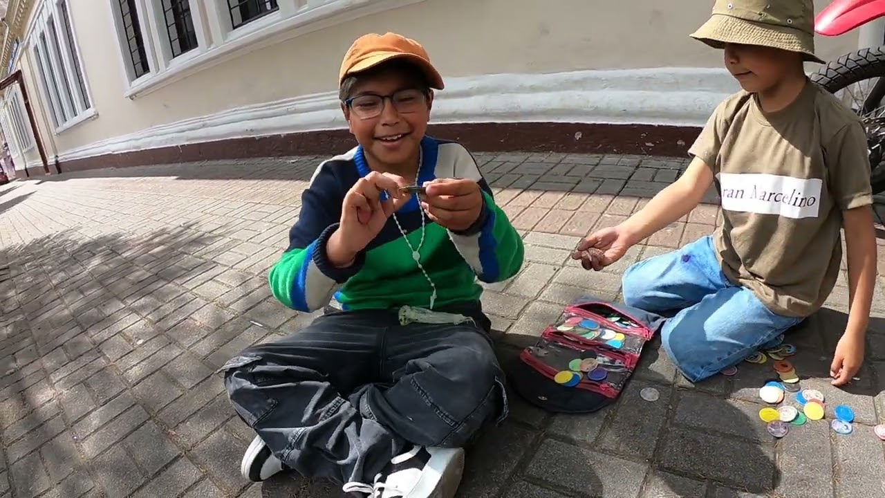 Jugando tazos nuevo