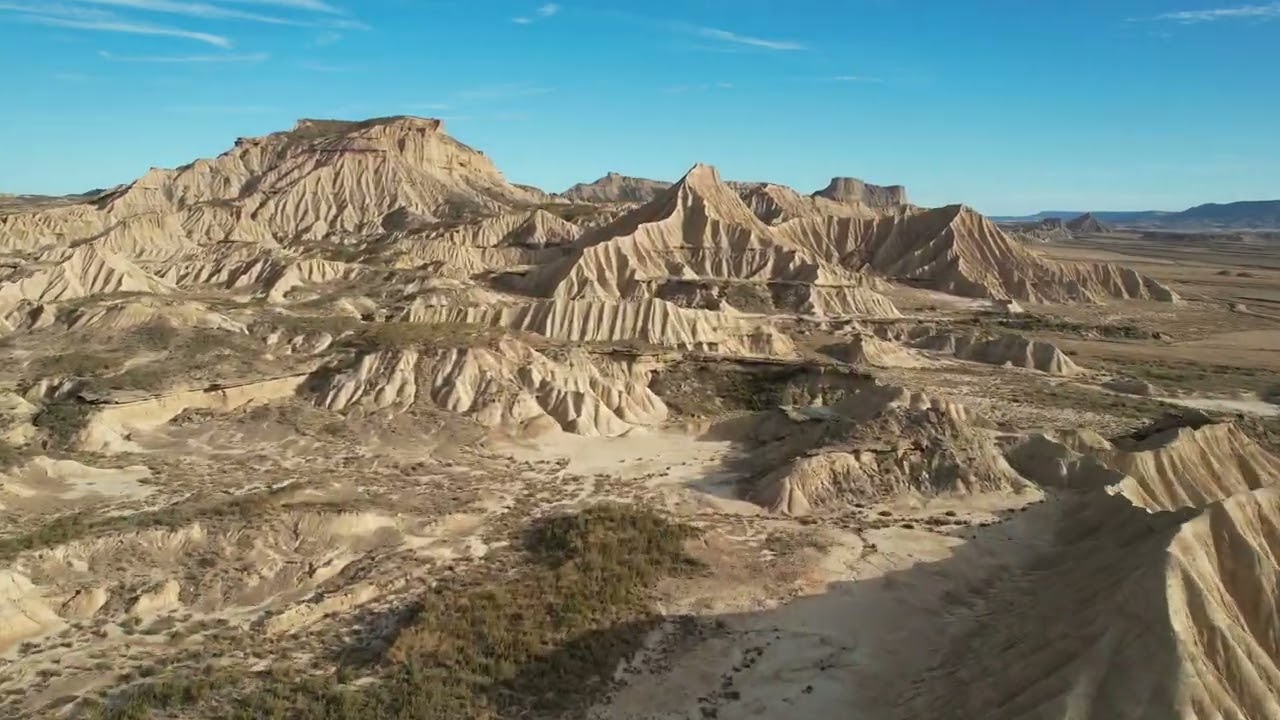 Bardenas Reales - spektakuläre Wüstenlandschaft in Navarra 🇪🇸 Roadtrip Spanien (4K) DJI Air2S